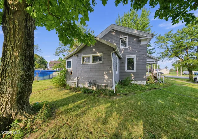 Photo 2 of Single family home for sale at 403 Park St, Republic, OH 44867 | MLS# 10012988 | Listing updated on 2026-10-02