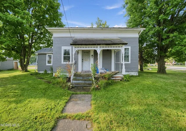Photo 3 of Single family home for sale at 403 Park St, Republic, OH 44867 | MLS# 10012988 | Listing updated on 2026-10-02