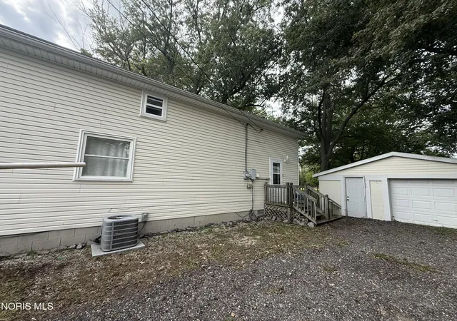 Photo 3 of Sale Pending at 11027 Standart Rd, Curtice, OH 43412 | MLS# 10012990 | Listing updated on 2026-09-14