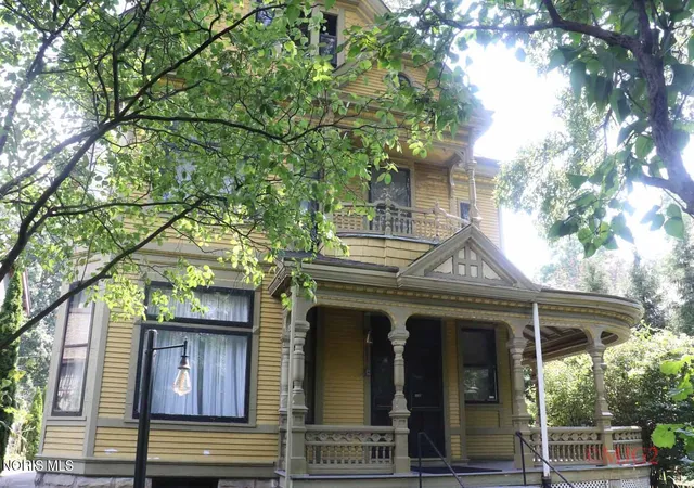 Single family home for sale at 2232 Glenwood Ave, Toledo, OH 43620 | MLS# 10013006