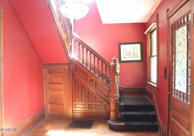 Photo 2 of Single family home for sale at 2232 Glenwood Ave, Toledo, OH 43620 | MLS# 10013006 | Listing updated on 2026-10-08