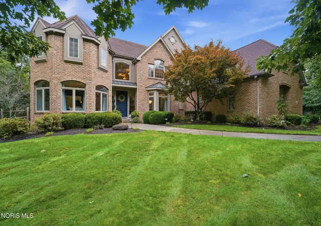 Photo 1 of Single family home for sale at 14678 Wood Crk Ct, Perrysburg, OH 43551 | MLS# 10013061 | Listing updated on 2026-09-15