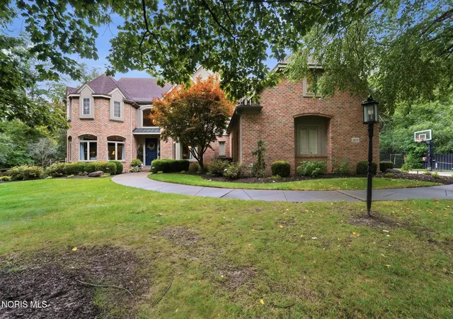 Photo 4 of Single family home for sale at 14678 Wood Crk Ct, Perrysburg, OH 43551 | MLS# 10013061 | Listing updated on 2026-09-15