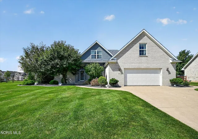 Photo 1 of Single family home for sale at 1609 Grand Bay Dr, Oregon, OH 43616 | MLS# 10013004 | Listing updated on 2026-10-06