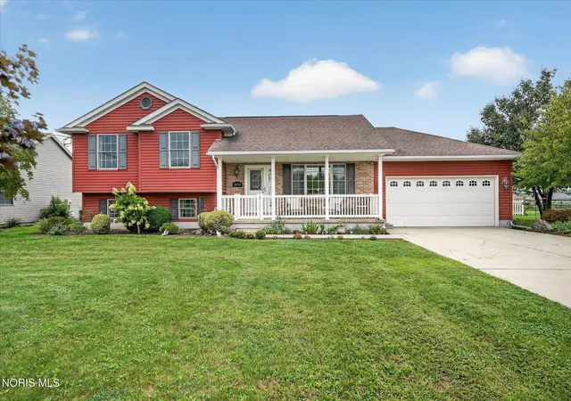 Photo 3 of Single family home for sale at 28705 Main St, Millbury, OH 43447 | MLS# 10013045 | Listing updated on 2026-09-14