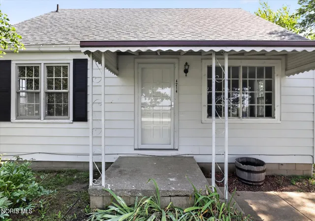 Photo 3 of Single family home for sale at 4214 Kilburn Rd, Berkey, OH 43504 | MLS# 10013035 | Listing updated on 2026-09-06