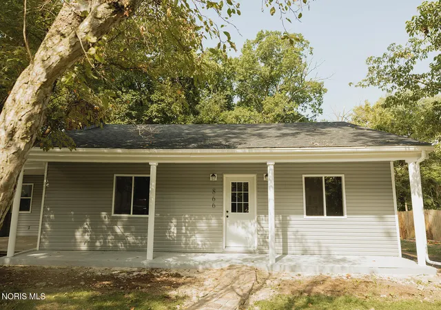 Photo 2 of Single family home for sale at 866 Summit St, Defiance, OH 43512 | MLS# 10013028 | Listing updated on 2026-09-05