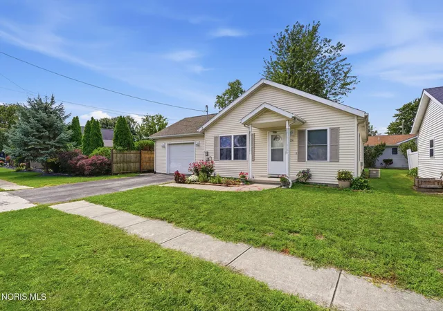 Photo 3 of Single family home for sale at 224 N Church St, Mc Comb, OH 45858 | MLS# 10013265 | Listing updated on 2026-10-04
