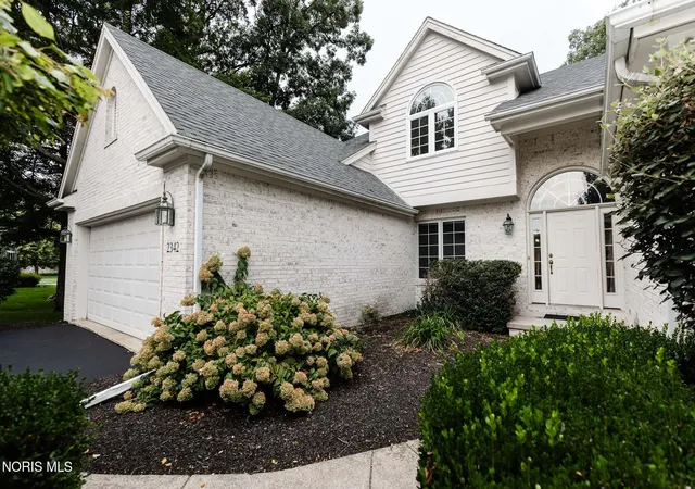 Photo 2 of House for sale at 2342 Birch Run Ct, Sylvania, OH 43560 | MLS# 10013047 | Listing updated on 2026-09-07