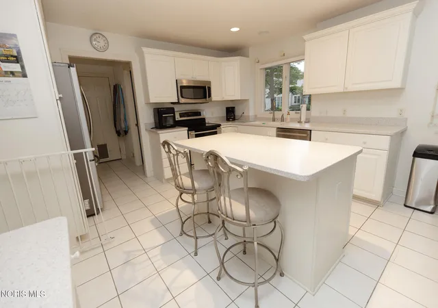Photo 4 of House for sale at 2342 Birch Run Ct, Sylvania, OH 43560 | MLS# 10013047 | Listing updated on 2026-09-07