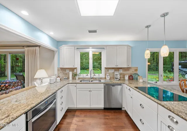 Photo 3 of Sale Pending at 12647 Shaffer Rd, Swanton, OH 43558 | MLS# 10013101 | Listing updated on 2026-09-14