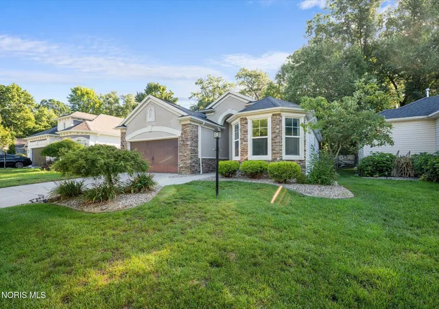 Photo 3 of Single family home for sale at 1738 Deer Trl Dr, Toledo, OH 43615 | MLS# 10013201 | Listing updated on 2026-09-13