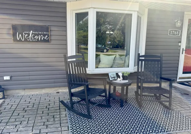 Photo 3 of Sale Pending at 1768 Elmwood Dr, Defiance, OH 43512 | MLS# 10013126 | Listing updated on 2026-10-02
