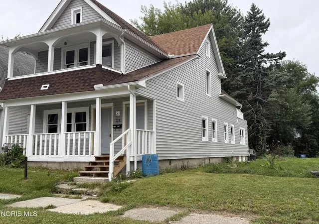 Photo 2 of Multi family home for sale at 2619 Locust St, Toledo, OH 43608 | MLS# 10013331 | Listing updated on 2026-09-11