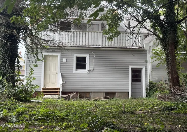 Photo 3 of House for sale at 2619 Locust St, Toledo, OH 43608 | MLS# 10013331 | Listing updated on 2026-09-11