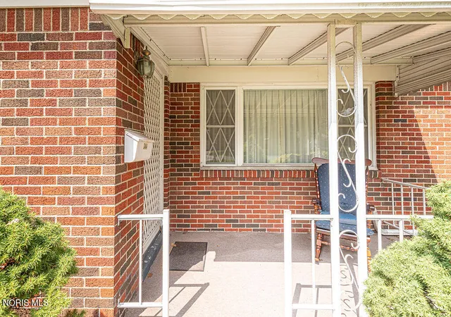 Photo 4 of Single family home for sale at 3464 Radisson Ave, Toledo, OH 43614 | MLS# 10013110 | Listing updated on 2026-09-11
