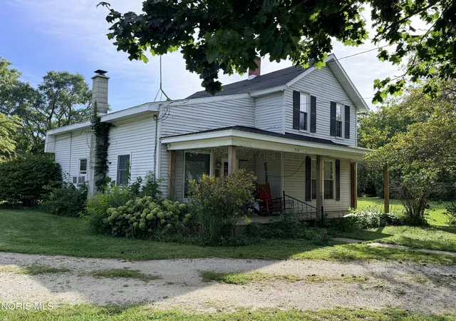 Photo 3 of Single family home for sale at 210 Pearl St, Risingsun, OH 43457 | MLS# 10013068 | Listing updated on 2026-10-01