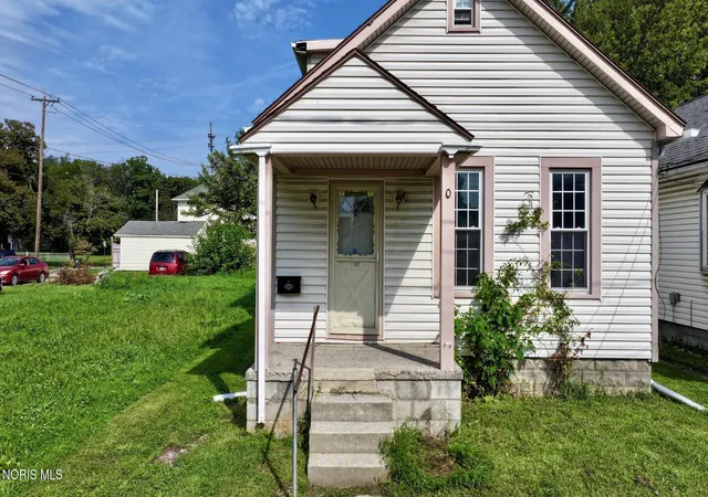 Photo 1 of Single family home for sale at 1107 Peck St, Toledo, OH 43608 | MLS# 10013083 | Listing updated on 2026-09-29