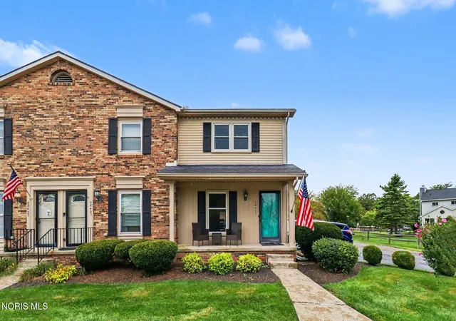 Photo 2 of Condo for sale at 28407 Simmons Rd, Perrysburg, OH 43551 | MLS# 10013066 | Listing updated on 2026-09-20