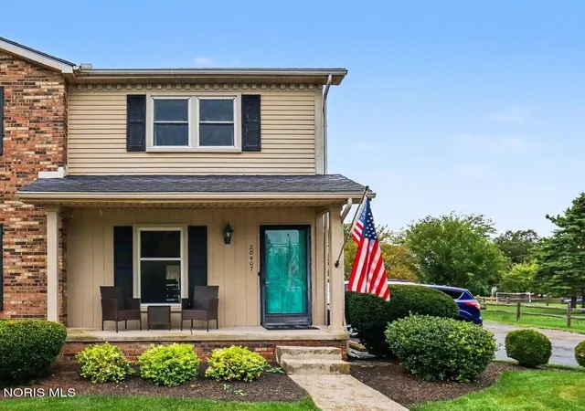 Photo 3 of Condo for sale at 28407 Simmons Rd, Perrysburg, OH 43551 | MLS# 10013066 | Listing updated on 2026-09-20
