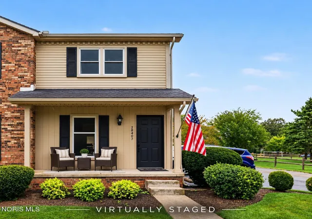 Listing Photo 3 - Condo for sale in building located at 28407 Simmons Rd, Perrysburg, OH 43551