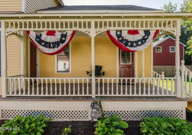 Photo 4 of Single family home for sale at 204 W Main St, Wayne, OH 43466 | MLS# 10013074 | Listing updated on 2026-09-08