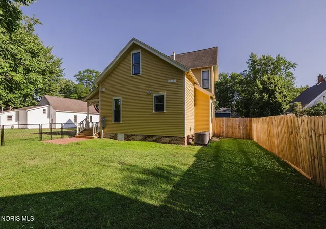Photo 82 of Single family home for sale at 204 W Main St, Wayne, OH 43466 | MLS# 10013074 | Listing updated on 2026-09-08