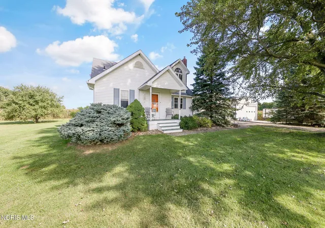 Single family home for sale at 13040 Perry Rd, Grand Rapids, OH 43522 | MLS# 10013293
