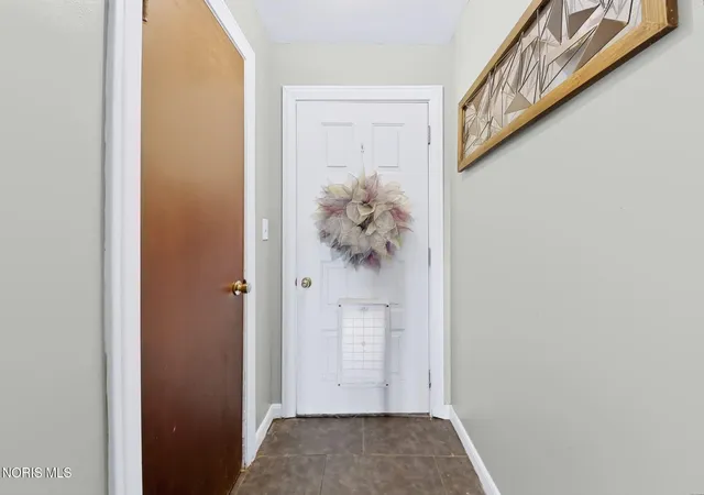Photo 4 of Single family home for sale at 13040 Perry Rd, Grand Rapids, OH 43522 | MLS# 10013293 | Listing updated on 2026-09-30