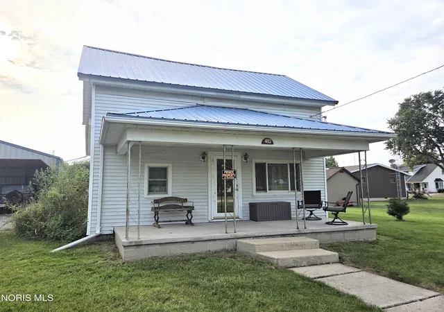 Photo 1 of Single family home for sale at 402 S 6th Street, Continental, OH 45831 | MLS# 10013278 | Listing updated on 2026-10-28