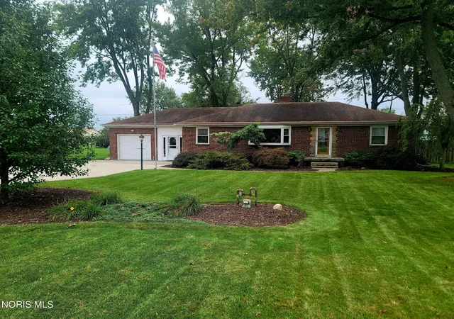 Photo 1 of Single family home for sale at 5745 Moline Martin Rd, Walbridge, OH 43465 | MLS# 10013091 | Listing updated on 2026-09-14