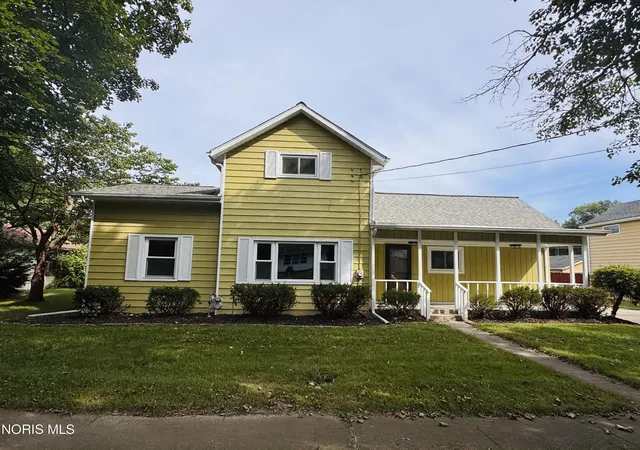 Single family home for sale at 128 W Gas St, Edgerton, OH 43517 | MLS# 10013178