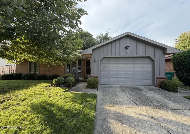 Photo 1 of Single family home for sale at 108 Homestead Dr, Rossford, OH 43460 | MLS# 10013195 | Listing updated on 2026-09-25