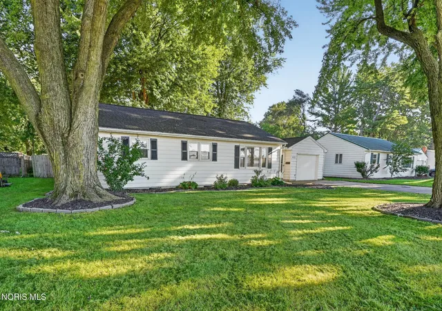 Photo 3 of Single family home for sale at 405 Church St, Swanton, OH 43558 | MLS# 10013159 | Listing updated on 2026-09-14