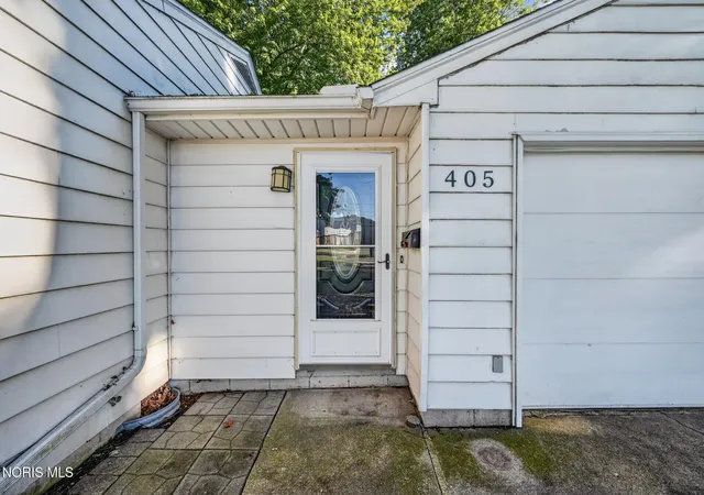 Photo 4 of Single family home for sale at 405 Church St, Swanton, OH 43558 | MLS# 10013159 | Listing updated on 2026-09-14
