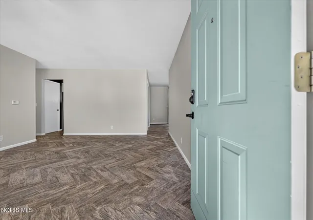 Photo 3 of Single family home for sale at 2461 Orchard Hills Blvd, Toledo, OH 43615 | MLS# 10013918 | Listing updated on 2026-10-15