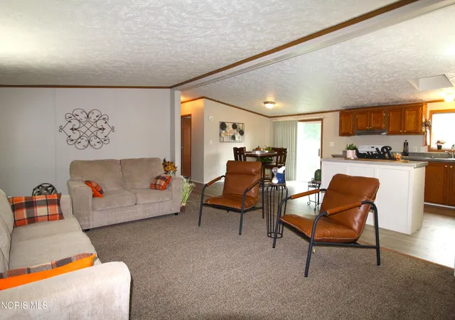 Photo 3 of Sale Pending at 715 S Holland Sylvania Rd #19, Toledo, OH 43615 | MLS# 10013113 | Listing updated on 2026-10-22