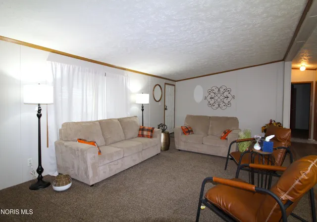 Photo 3 of Sale Pending at 715 S Holland Sylvania Rd #19, Toledo, OH 43615 | MLS# 10013113 | Listing updated on 2026-10-22