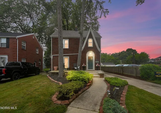 Photo 1 of Single family home for sale at 3433 Aldringham Rd, Toledo, OH 43606 | MLS# 10013218 | Listing updated on 2026-09-21