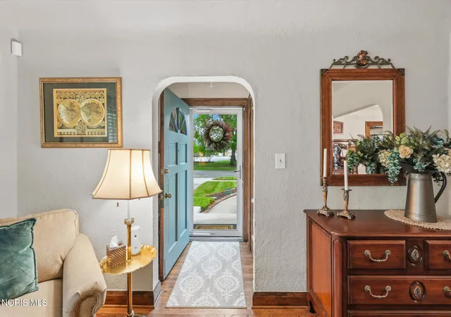 Photo 4 of Single family home for sale at 3433 Aldringham Rd, Toledo, OH 43606 | MLS# 10013218 | Listing updated on 2026-09-21