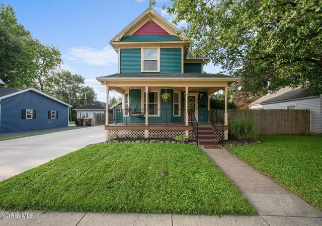 Photo 3 of Single family home for sale at 404 Maplewood Ave, Delta, OH 43515 | MLS# 10013212 | Listing updated on 2026-09-14