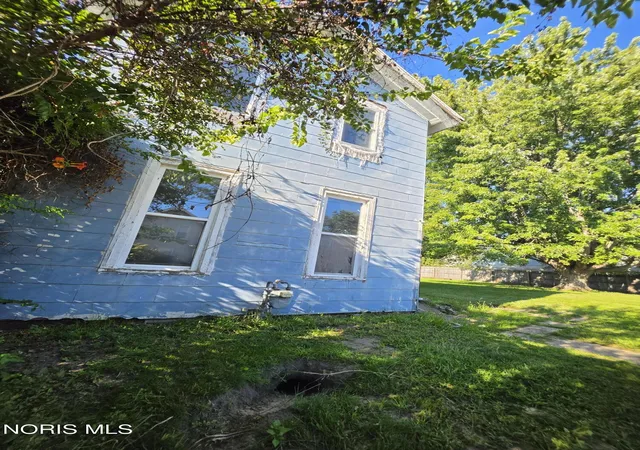 Photo 2 of Single family home for sale at 520 Jervis St, Toledo, OH 43609 | MLS# 10013109 | Listing updated on 2026-09-08