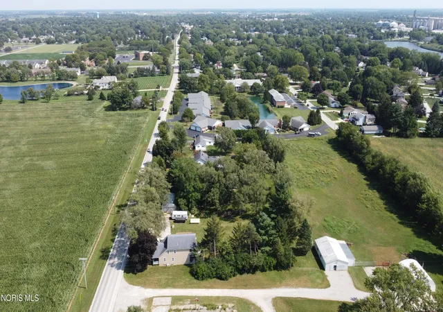 Photo 4 of Single family home for sale at 22813 State Route 613, Fostoria, OH 44830 | MLS# 10013121 | Listing updated on 2026-09-09
