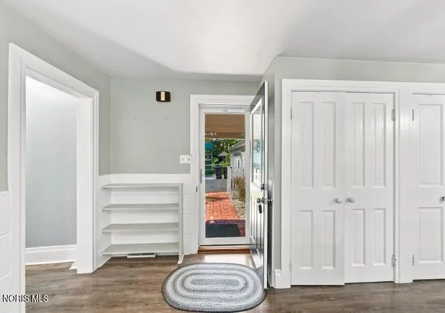 Photo 4 of Single family home for sale at 6300 N River Rd, Waterville, OH 43566 | MLS# 10013115 | Listing updated on 2026-09-12