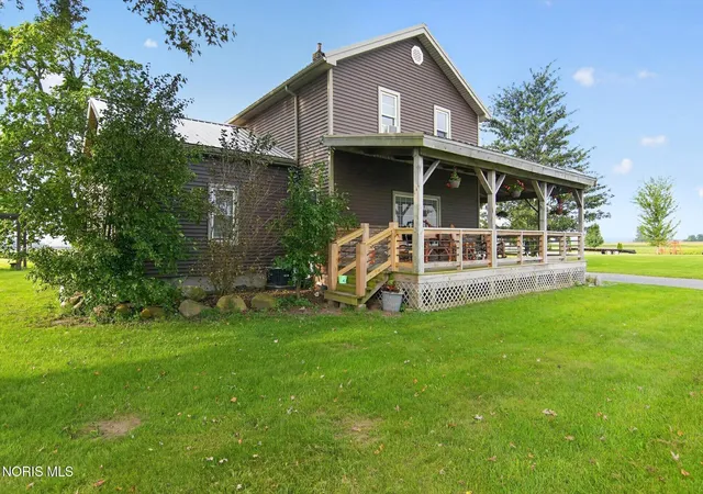 Photo 2 of Single family home for sale at 20313 Co Rd T, Fayette, OH 43521 | MLS# 10013327 | Listing updated on 2026-09-22