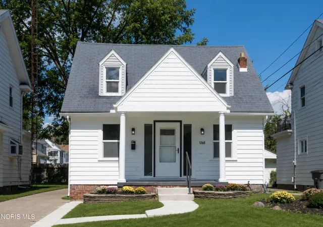 Photo 1 of Single family home for sale at 1260 Craigwood Rd, Toledo, OH 43612 | MLS# 10013127 | Listing updated on 2026-09-09