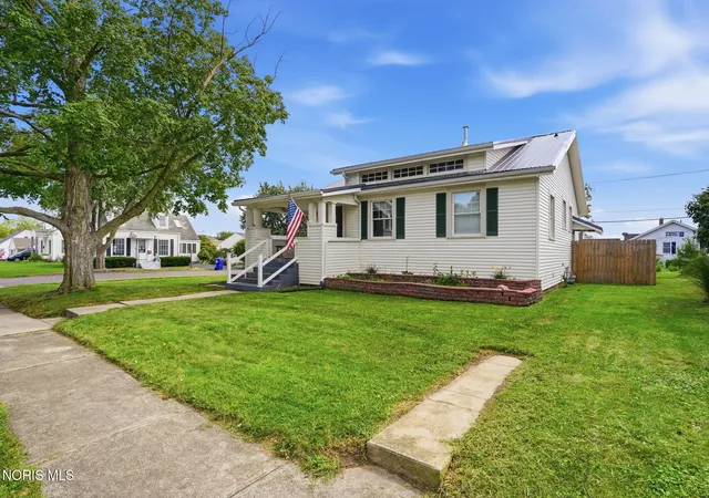 Photo 2 of Single family home for sale at 135 19th Street, Findlay, OH 45840 | MLS# 10013530 | Listing updated on 2026-10-05