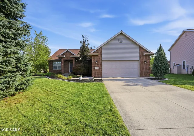 Photo 2 of Single family home for sale at 15440 Bent Tree Dr, Findlay, OH 45840 | MLS# 10013168 | Listing updated on 2026-09-14