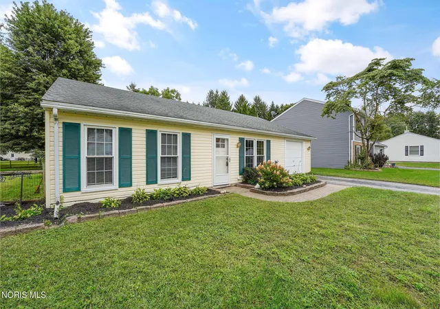 Photo 2 of Single family home for sale at 6735 Pelton Dr, Whitehouse, OH 43571 | MLS# 10013184 | Listing updated on 2026-10-05