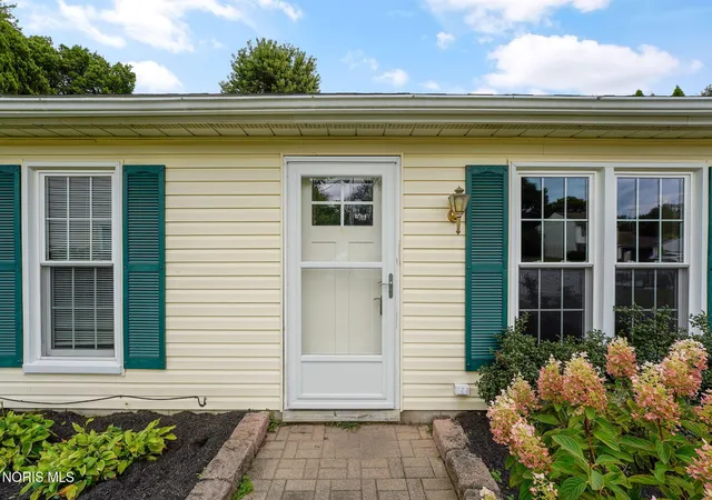 Photo 3 of Single family home for sale at 6735 Pelton Dr, Whitehouse, OH 43571 | MLS# 10013184 | Listing updated on 2026-10-05